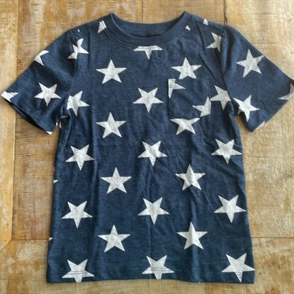 NWOT Old Navy boys tee 5t